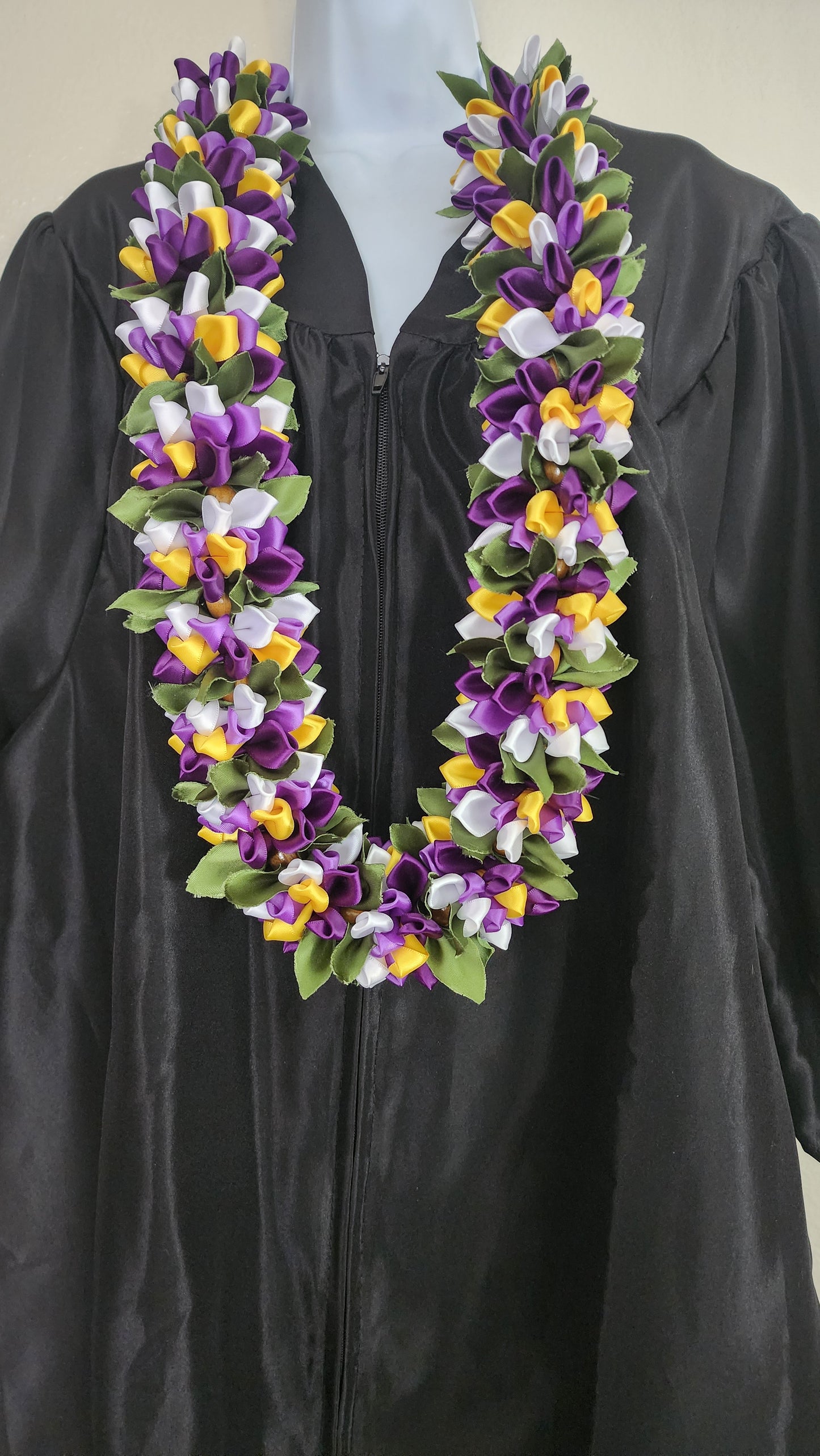 Forever Lei – Purple, White & Gold